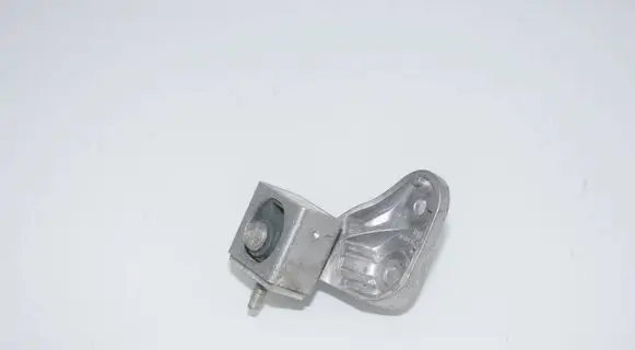 BMW 2 G42 Muffler mount bracket/holder 8683822 9894272 18309894272