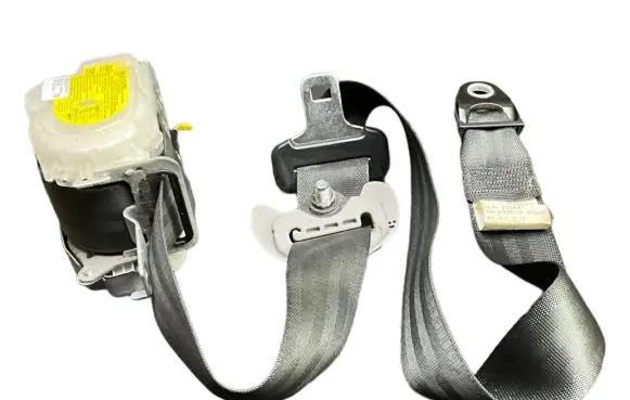 Hyundai i30 Front seatbelt 888102R900 7P2620P