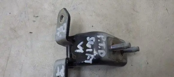 Suzuki Swift III Rear door lower hinge