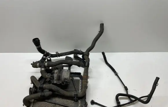 Audi Q5 SQ5 Coolant radiator 8K0121212B 8K0965567A 8R0121086B