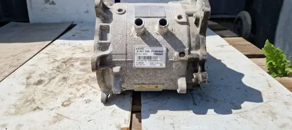 Smart ForTwo III C453 Electric car motor A4513401700 E185R003253 20130122