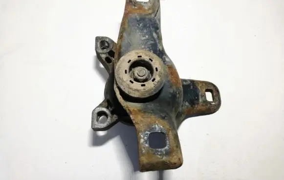 Ford Focus Engine mount bracket 98ab6f030aa 98ab-6f030-aa