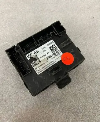 Volkswagen Golf VIII Door control unit/module 3WA959593