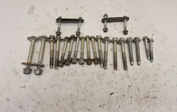 Land Rover Range Rover Evoque L551 Rear suspension camber bolt 