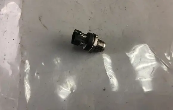 Fiat Punto Evo Oil pressure sensor 