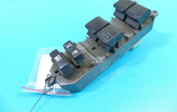 Toyota Corolla E140 E150 Electric window control switch IMPRK1222437