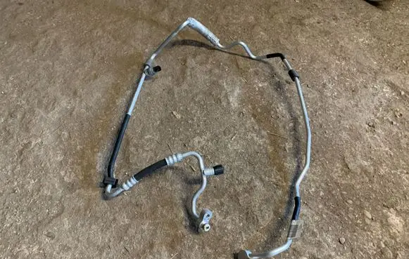 BMW X1 E84 Air conditioning (A/C) pipe/hose 9151734 64539151734