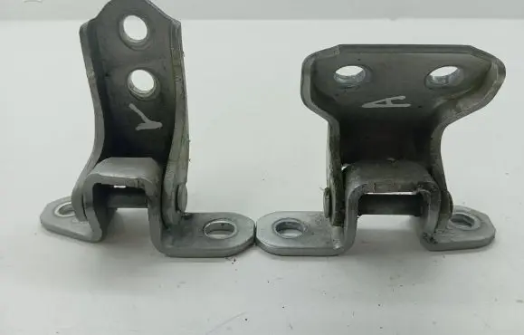 Lexus RX 330 - 350 - 400H Front door hinge set 