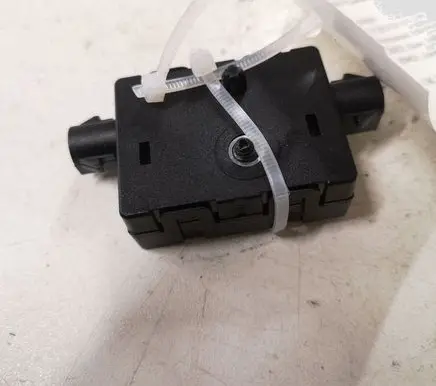 BMW 1 F20 F21 Aerial antenna amplifier 918145302 19081710