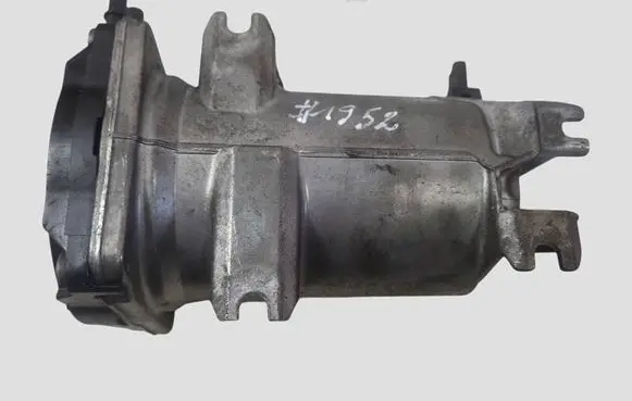 Citroen C6 Fuel filter housing 5902070717 6650473120