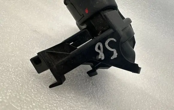 Audi A6 S6 C6 4F Engine bonnet (hood) release handle 4B1823633B 4F1823533C