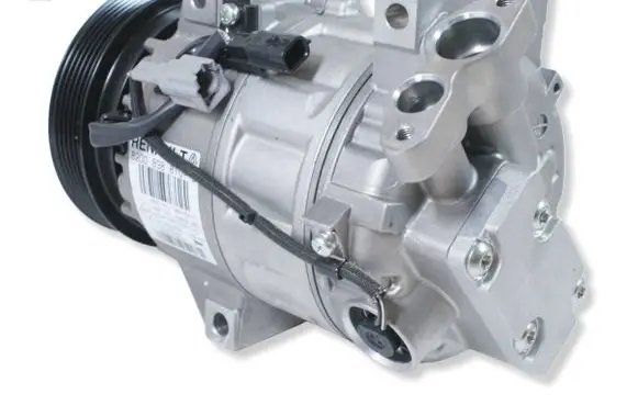 Renault Laguna III Air conditioning (A/C) compressor (pump) 8200720417
