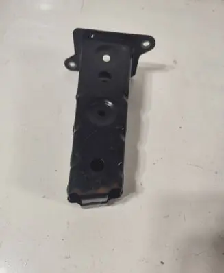 Mazda CX-3 Front bumper support beam 882