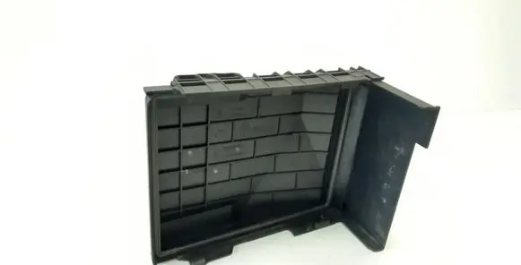 Volkswagen PASSAT B6 Fuse box cover 1K0937132F