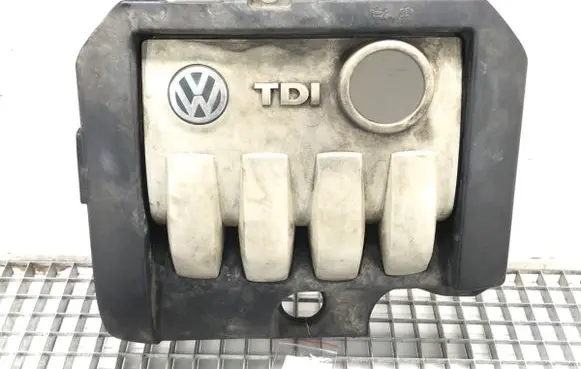 Engine cover (trim)