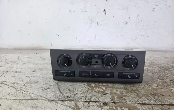 Audi A6 S6 C6 4F Climate control unit 4F1820043N