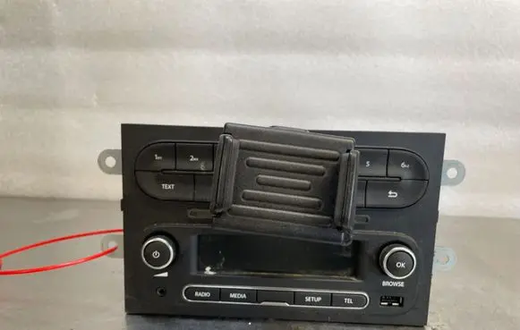Renault Twingo III Radio/CD/DVD/GPS head unit 280213775R