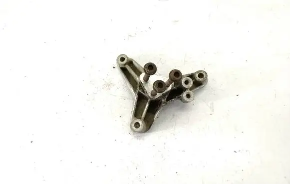 Volvo S40, V40 Engine mounting bracket MR290428 290428