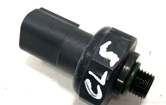 Mercedes-Benz CLS C219 Air conditioning (A/C) pressure sensor 0045429018 D8010
