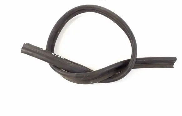 Mercedes-Benz S W221 Engine compartment rubber A2216280098