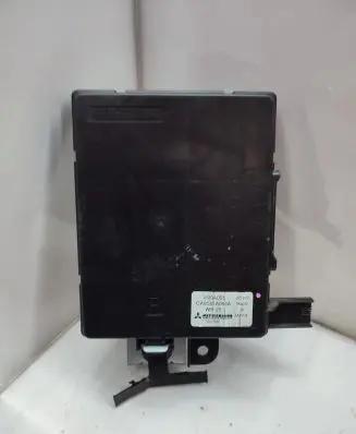 Peugeot 4007 Fan control module 7820A055