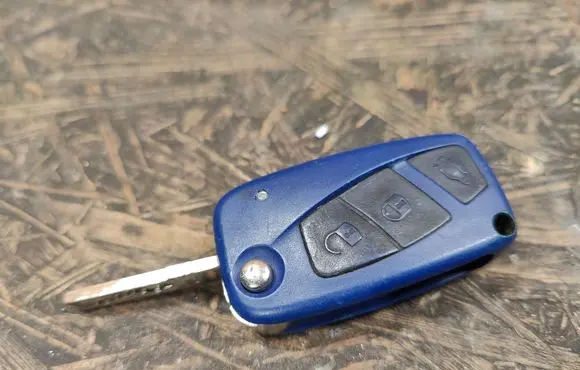 Fiat Doblo Ignition key/card 