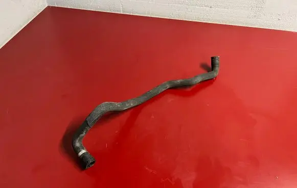 BMW 6 F06 Gran coupe Engine coolant pipe/hose