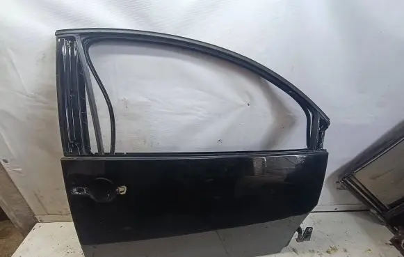 Volkswagen New Beetle Door (2 Door Coupe) 