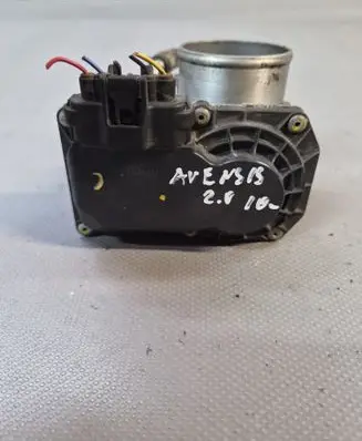 Toyota Avensis T270 Throttle valve 261000R020