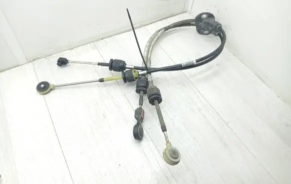 Ford Focus Gear shift cable linkage 9m5r7e395fc