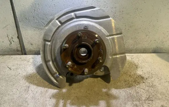 Jeep Grand Wagoneer Rear wheel hub 68440500AC
