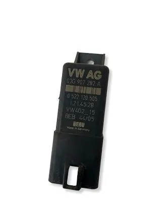 Volkswagen Golf V Glow plug pre-heat relay 03G907282A 0522120505 1214528