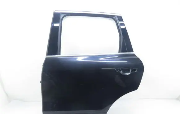 Porsche Cayenne (92A) Rear door 