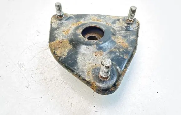 Coil spring mount