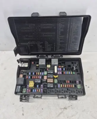 Dodge Durango Fuse box set P68425216AB 68425216AB