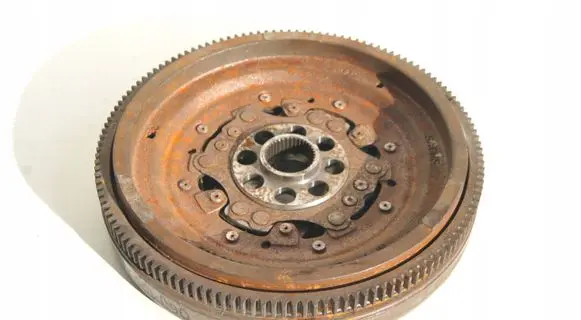 Audi Q3 8U Flywheel 06J105266R