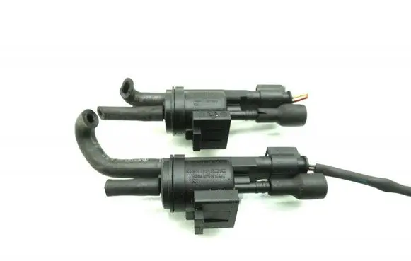 Mercedes-Benz SLK R172 Vacuum valve 0025407097