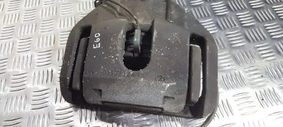 BMW 5 E60 E61 Front brake caliper 6030324