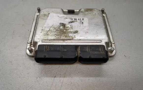 Ford Galaxy Engine control unit/module 0281010221 038906019BF
