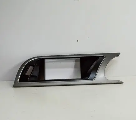 Audi A5 Sportback 8TA Radio/GPS head unit trim 8T2857185H