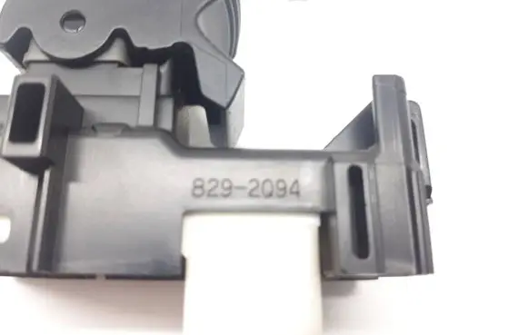Toyota RAV 4 (XA30) Electric window control switch 8292Q94 192829 6