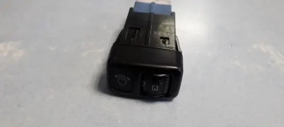 Mazda 626 Headlight level height control switch