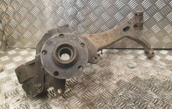 Front wheel hub