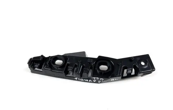 Volkswagen Tiguan Front bumper mounting bracket 5na807049a