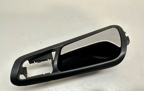 Volkswagen PASSAT B6 Front door interior handle 3C1837113D CZVG5