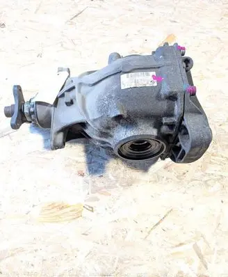 BMW 5 F10 F11 Rear differential 7577101