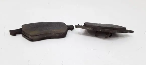 Volkswagen PASSAT B5.5 Brake pads (front) 