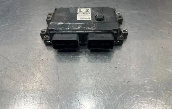 Suzuki SX4 Engine control unit/module 3392079J2 079J2 MB1123002562