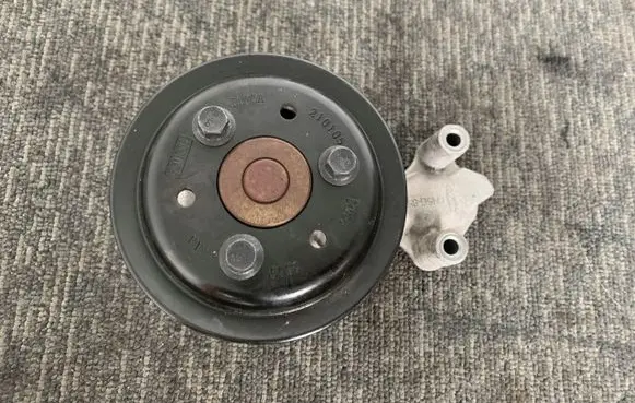 Ford Transit Courier Water pump 