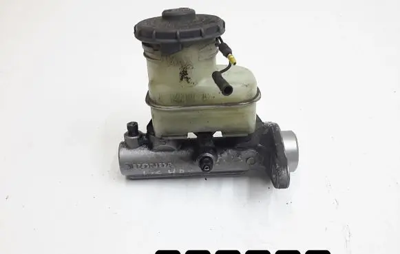 Honda HR-V Master brake cylinder